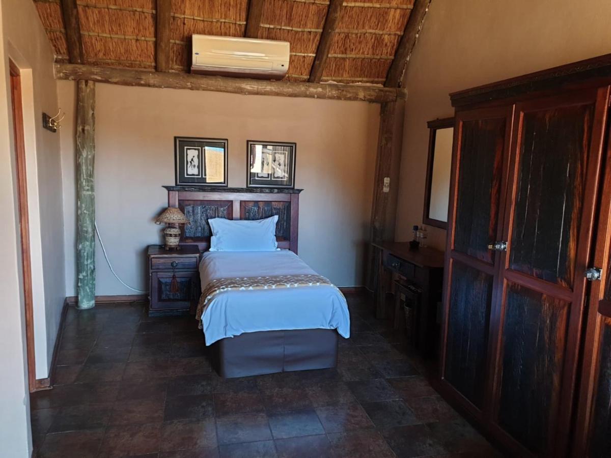 Wag N Bietjie Bush Lodge Heuningneskloof Esterno foto